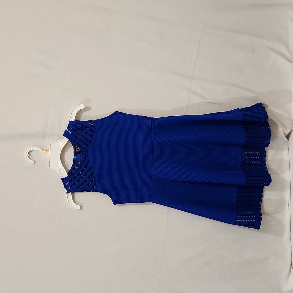 Dress sleeveless